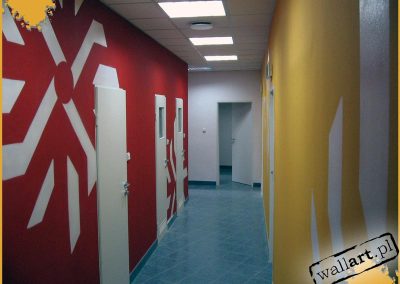 pomalowany korytarz